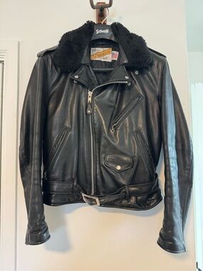 Schott NYC Perfecto Men’s Black Leather Biker Jacket with Faux Fur Collar sz 38